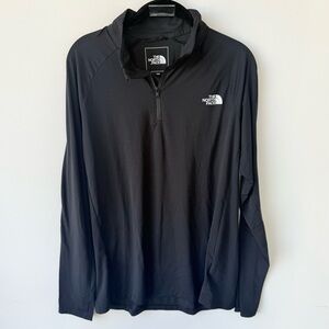 The North Face Men’s Lightweight Long sleeve Pullover in black size medium